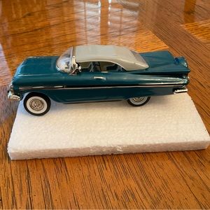 Department 56 Classic Cars 1959 Chevrolet Impala Convertable